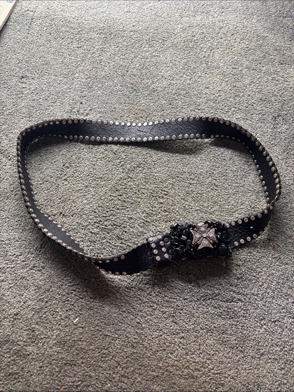 Black Studded Women's Belt with Decorative Star Buckle damaged read